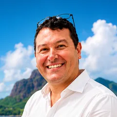 Conrad, founder of Traville Travel